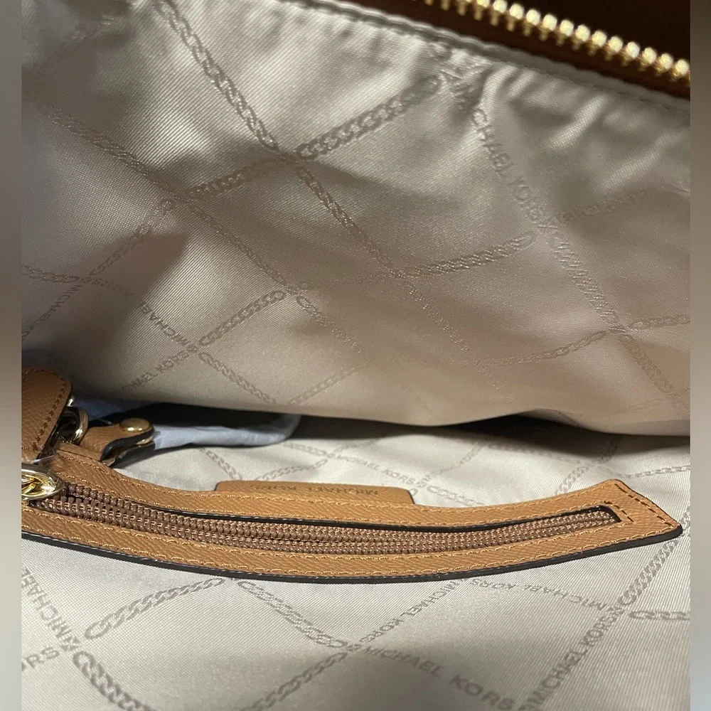 Michael Kors Houston Satchel and Wallet - Picture 7 of 11